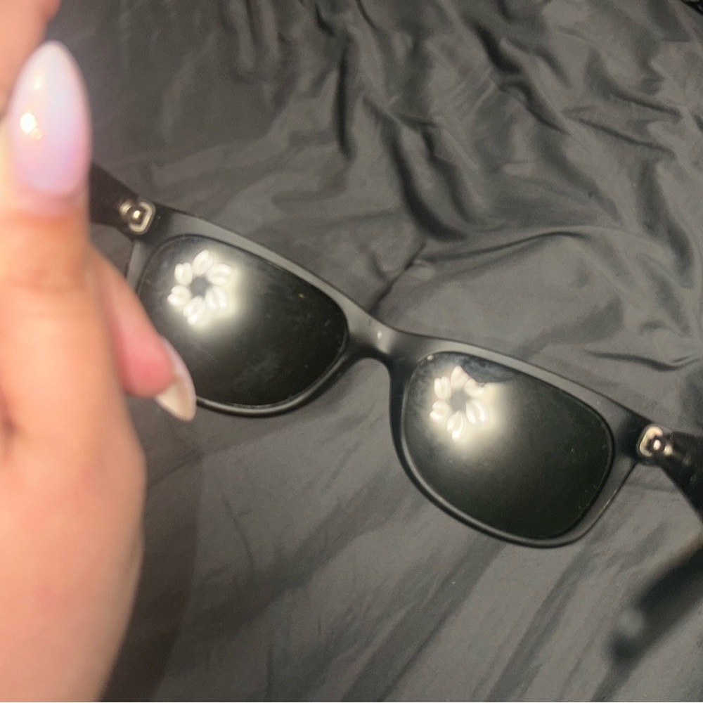 Ray-Ban Classic Black Sunglasses - Picture 3 of 7
